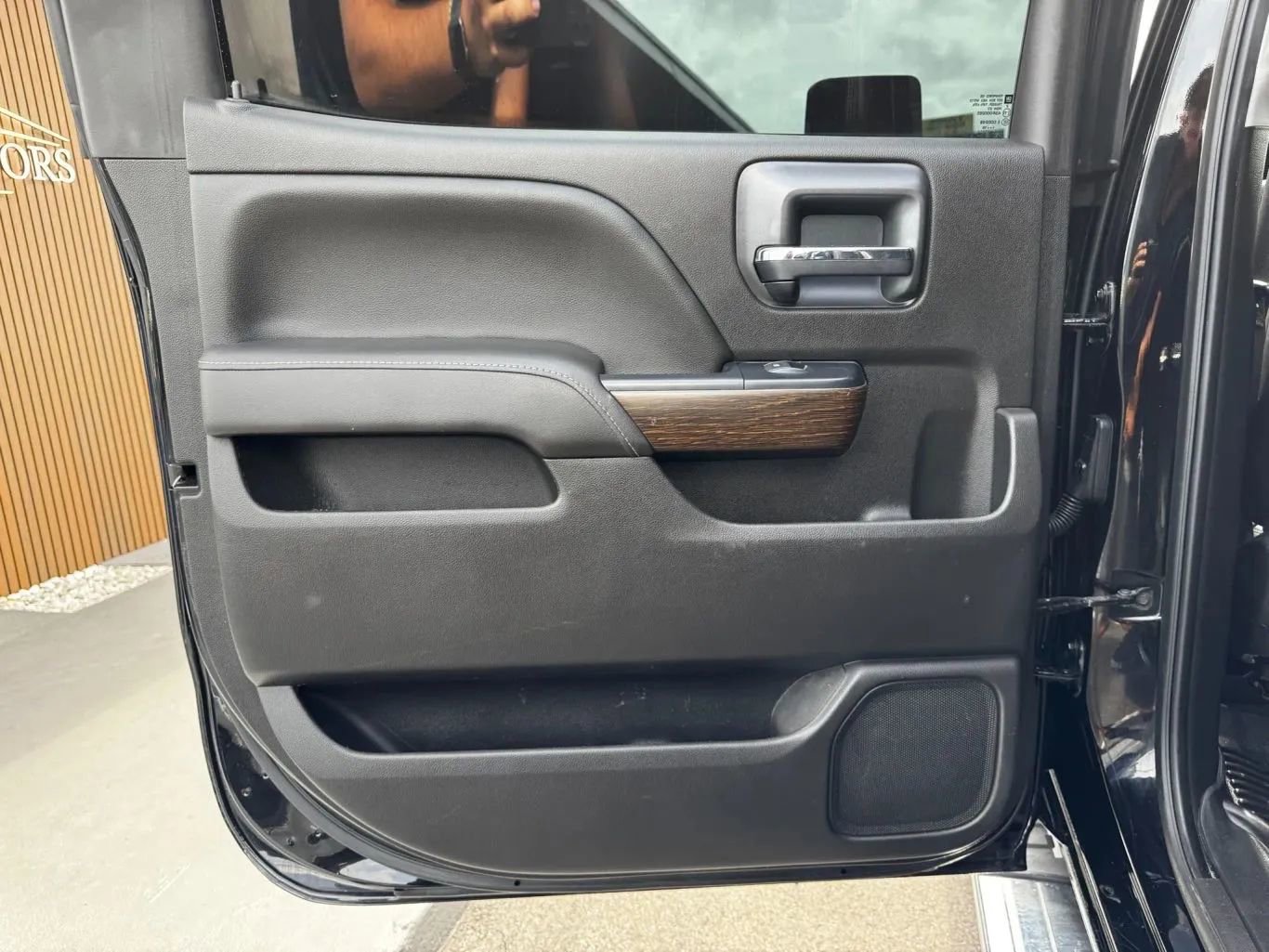 Used 2018 GMC Sierra 3500 Denali w/ Duramax Plus Package image 23