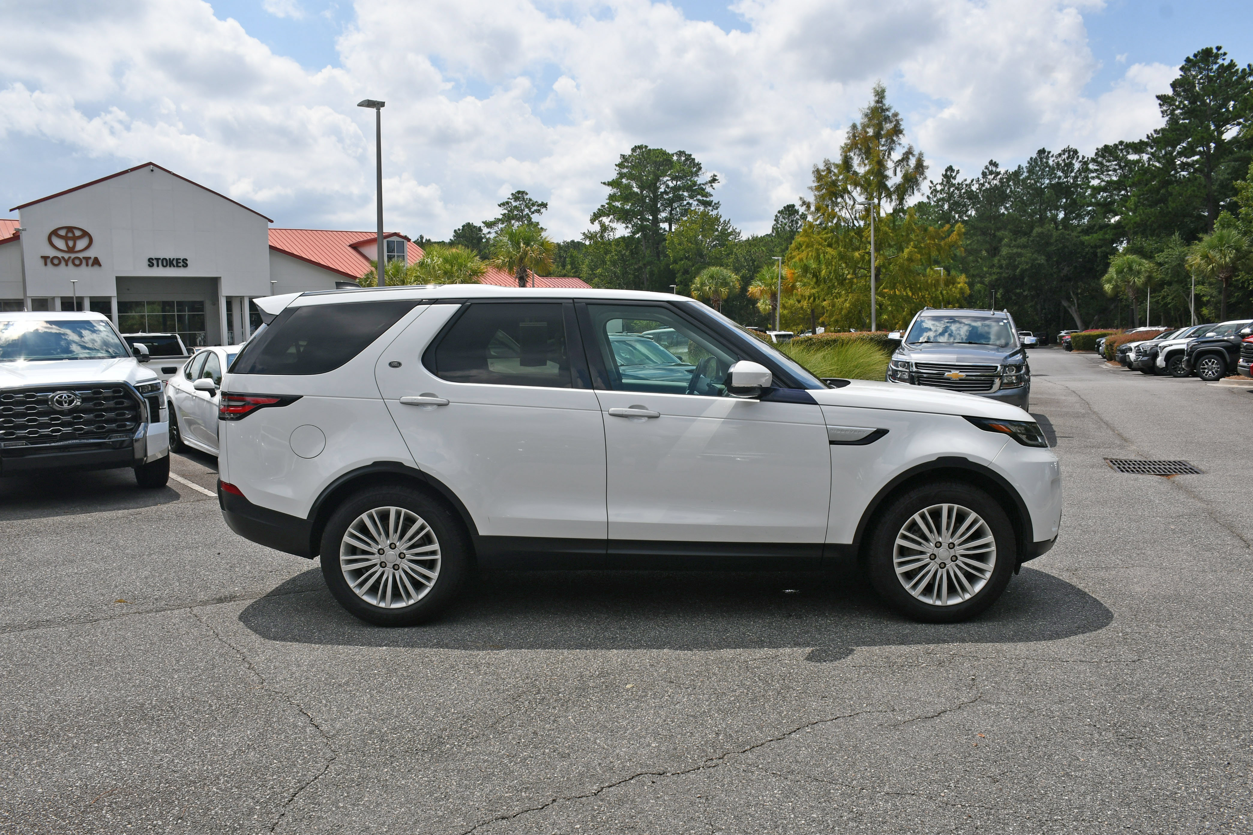 Used 2019 Land Rover Discovery HSE Luxury AWD/4WD image 5