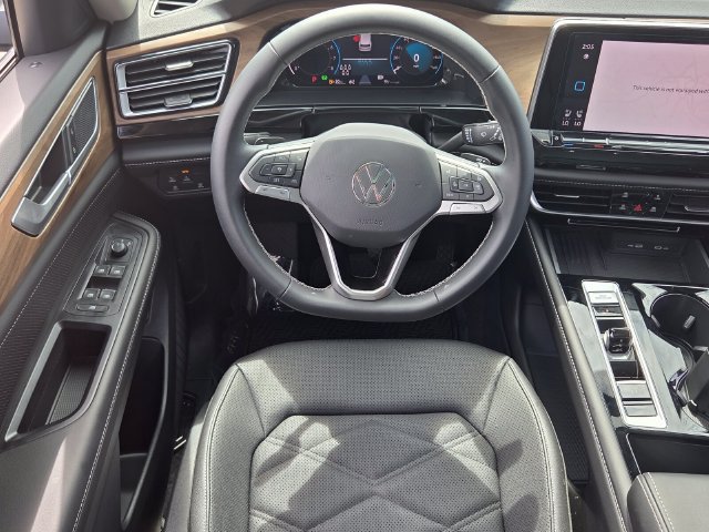 Certified 2026 Volkswagen Atlas SE FWD image 8