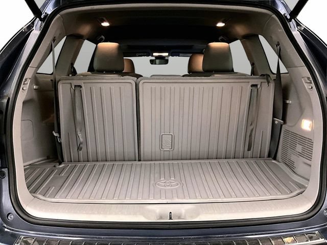 Used 2018 Toyota Highlander XLE AWD/4WD image 36