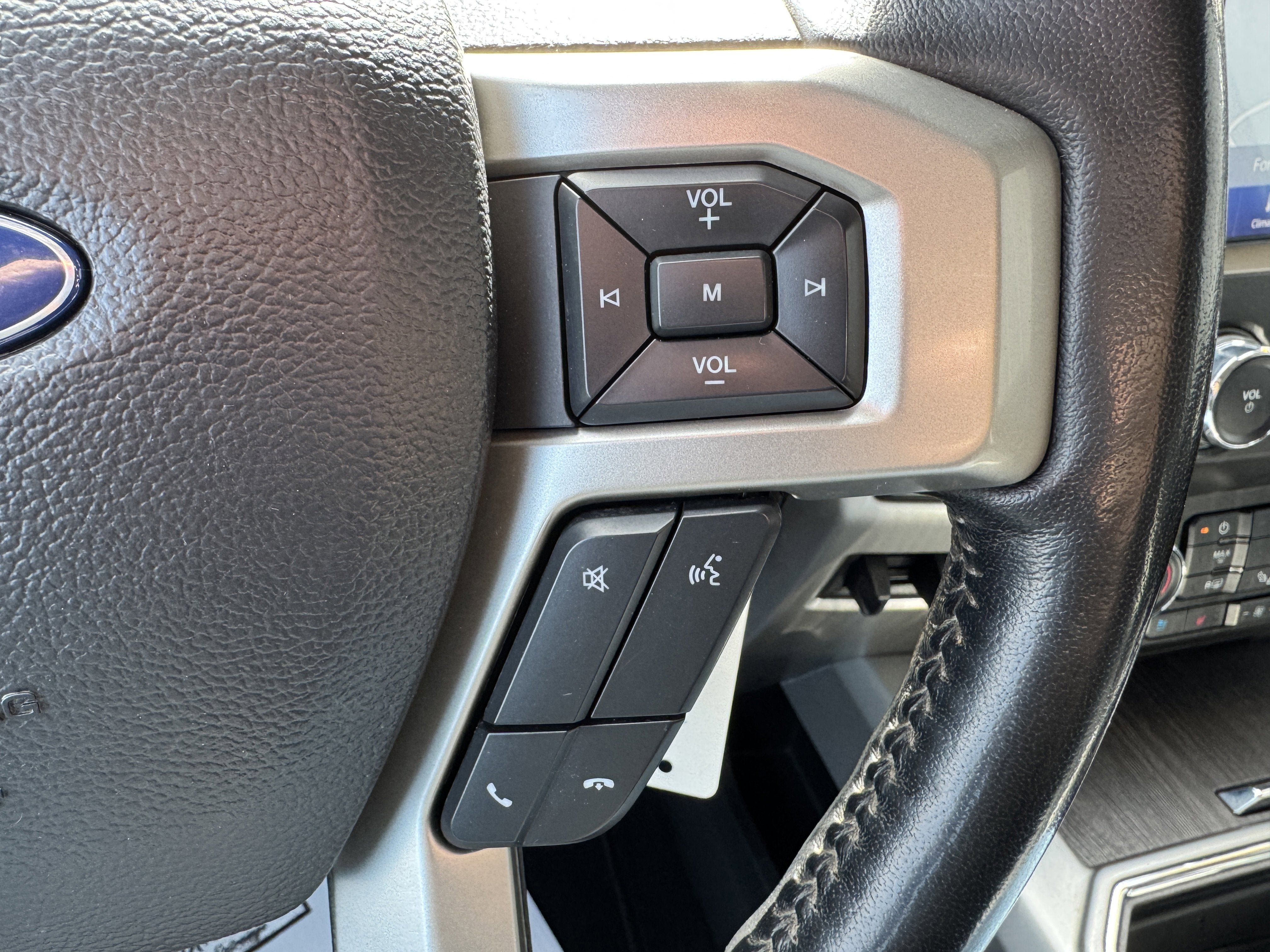 Used 2021 Ford F350 Lariat w/ Chrome Package AWD/4WD image 13
