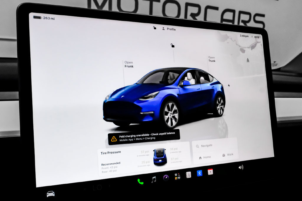Used 2023 Tesla Model Y Long Range AWD/4WD image 28