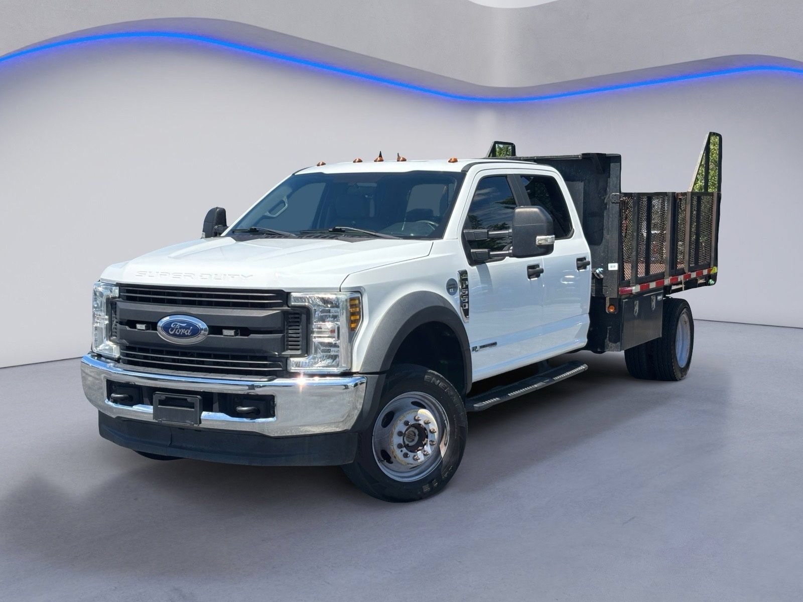 Used 2018 Ford F550 4x4 Crew Cab Super Duty image 2