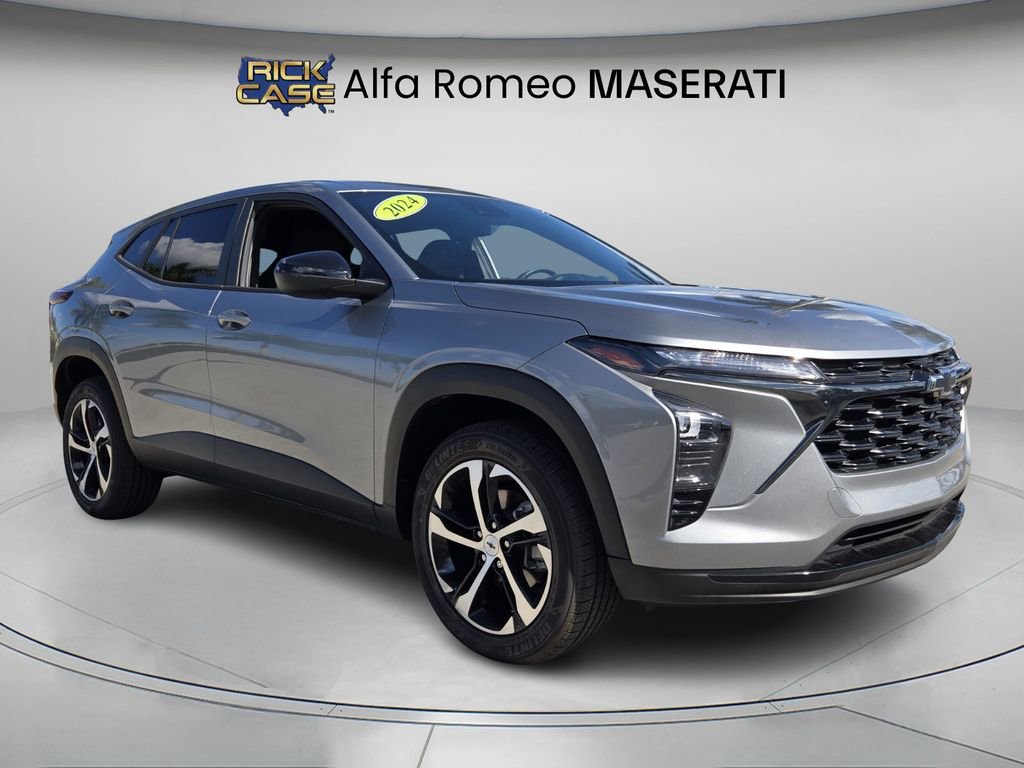 Used 2024 Chevrolet Trax RS w/ Driver Confidence Package image 8