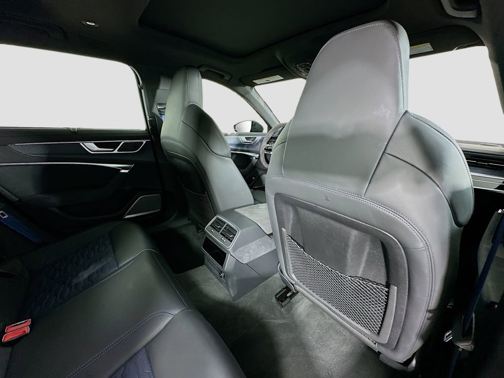 Used 2025 Audi RS 6 performance image 29