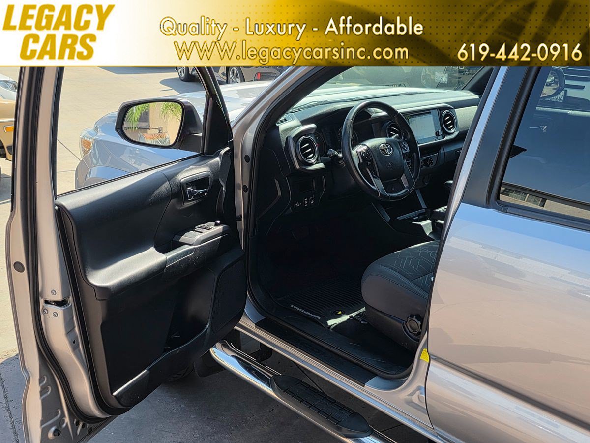 Used 2017 Toyota Tacoma TRD Sport w/ Tow Package (A/T) AWD/4WD image 46