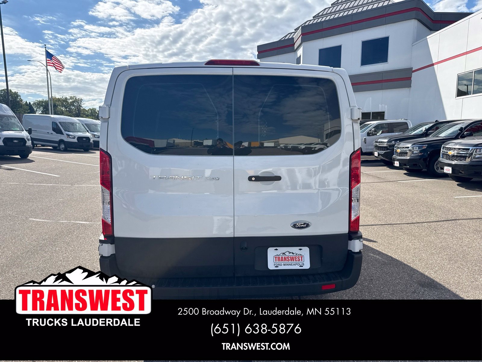 Used 2019 Ford Transit 250 130 Low Roof w/ Exterior Upgrade Package RWD image 4