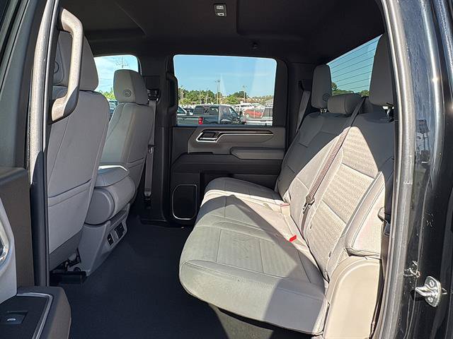 Used 2025 Chevrolet Silverado 2500 LT w/ Convenience Package AWD/4WD image 18