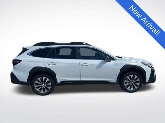 Used 2023 Subaru Outback Limited image 8