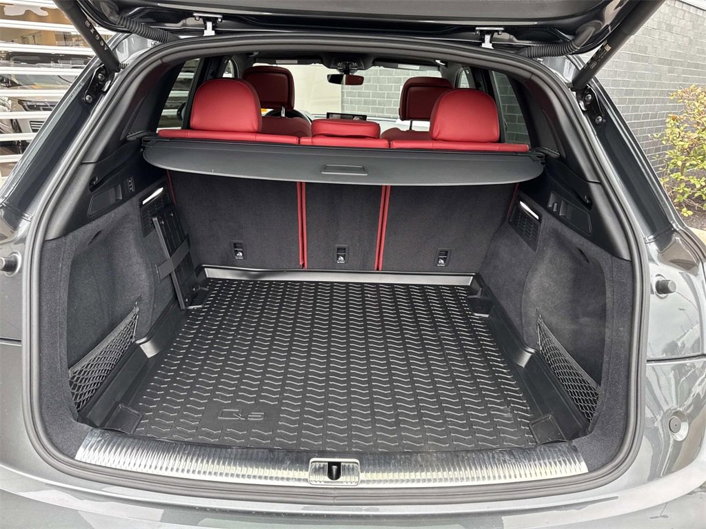 Used 2024 Audi SQ5 Prestige image 6