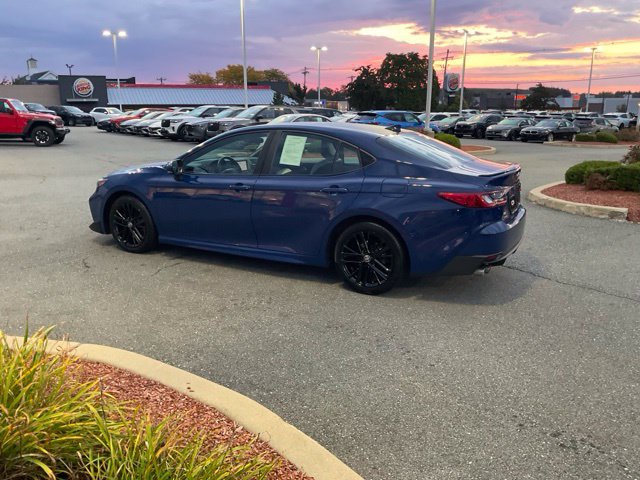Used 2025 Toyota Camry SE FWD image 4