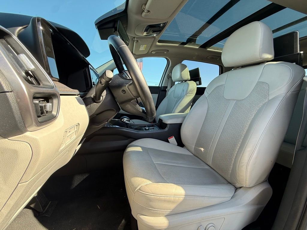 Used 2022 Kia Sorento EX w/ Panoramic Sunroof Package image 21