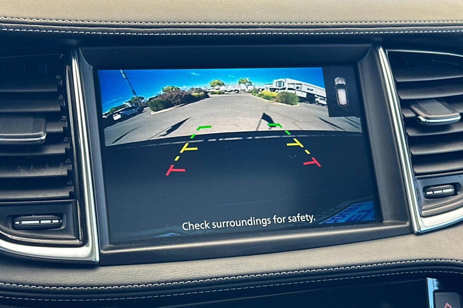 Used 2022 INFINITI QX50 Luxe image 19