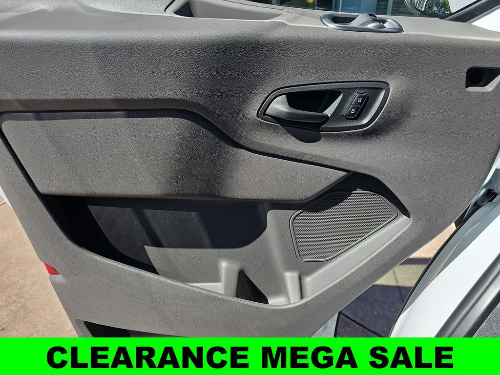 New 2025 Ford Transit 150 Low Roof image 28