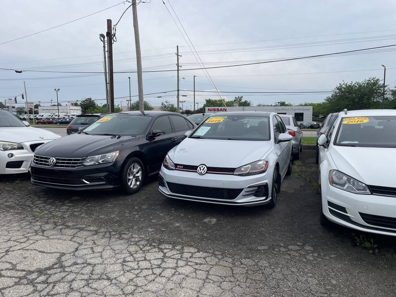 Used 2019 Volkswagen Golf 4-Door FWD image 35