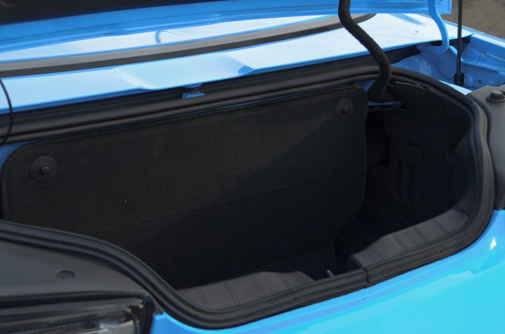 Used 2023 Chevrolet Camaro ZL1 RWD image 18