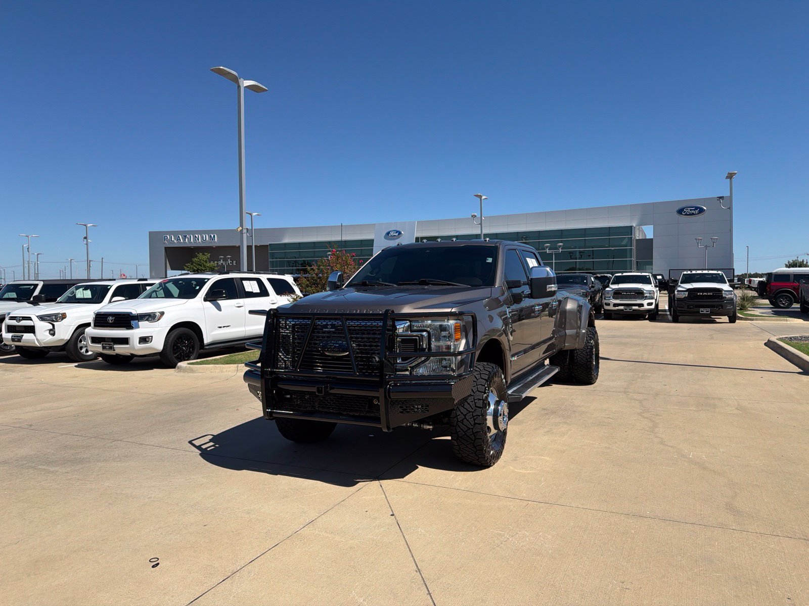 Used 2022 Ford F350 King Ranch w/ Chrome Package AWD/4WD image 24
