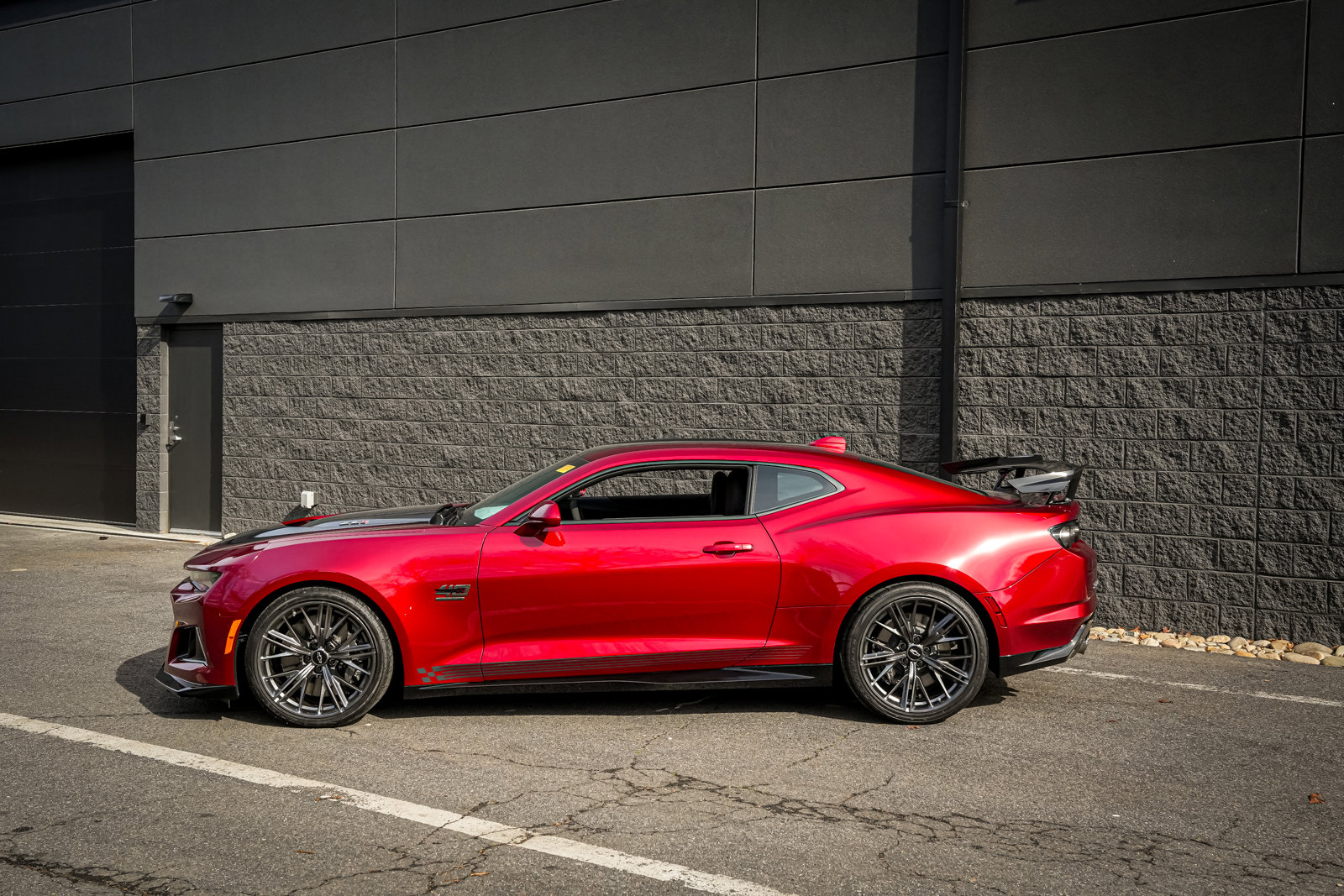 Used 2024 Chevrolet Camaro ZL1 RWD image 4