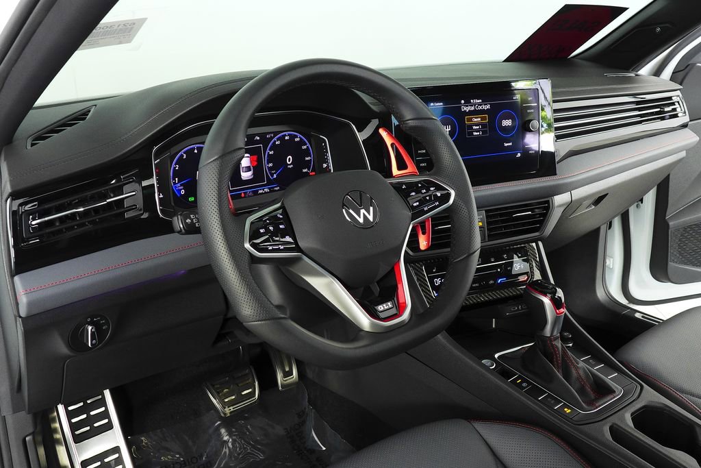 Used 2025 Volkswagen Jetta GLI Autobahn image 30