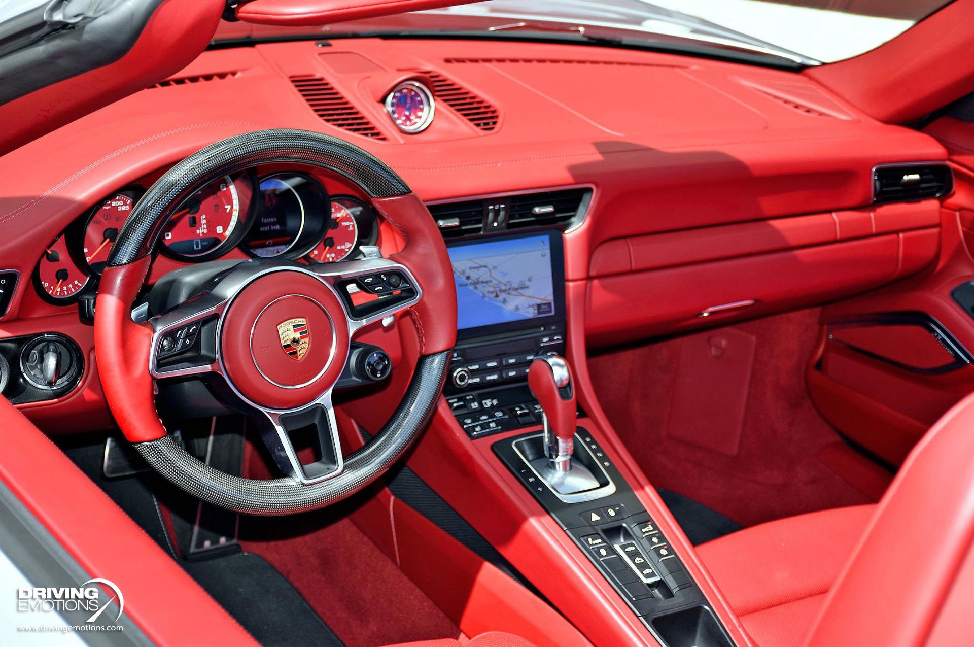 Used 2018 Porsche 911 4 Cabriolet image 40