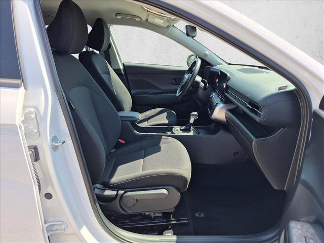 Used 2025 Hyundai Kona SEL FWD image 21
