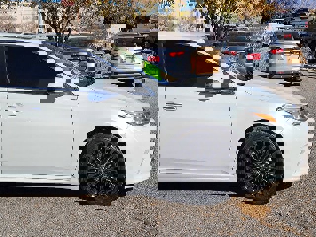 Used 2016 Toyota Avalon XLE image 2