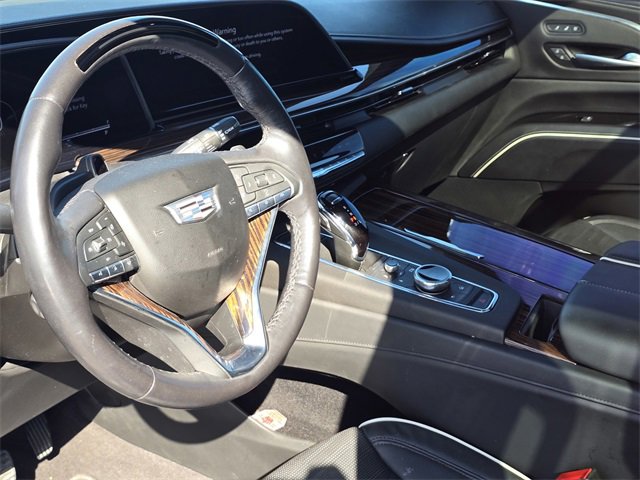 Used 2023 Cadillac Escalade Premium Luxury image 19