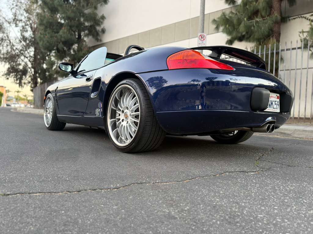Used 2001 Porsche Boxster image 11