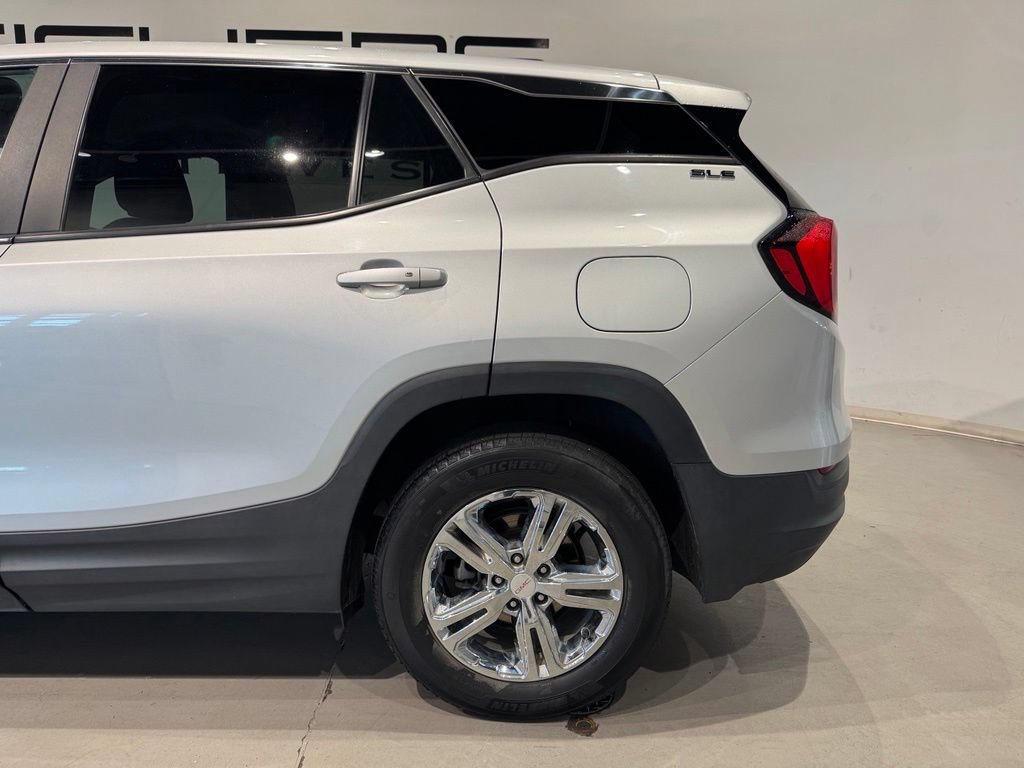 Used 2021 GMC Terrain SLE FWD image 4
