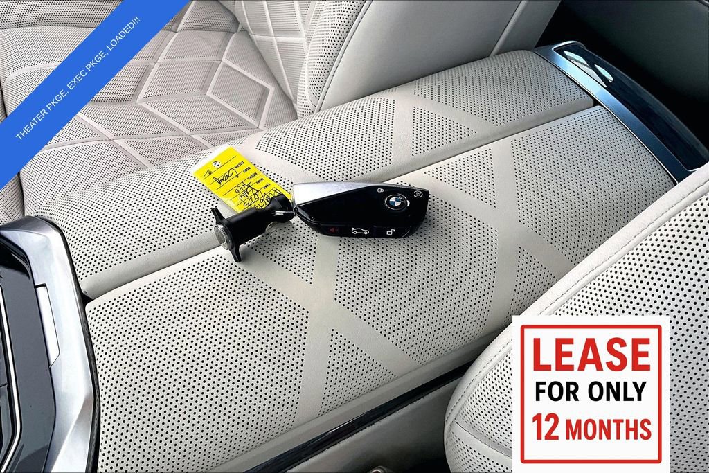 Used 2023 BMW 740i image 14