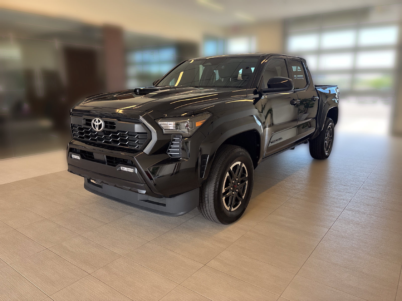 Used 2025 Toyota Tacoma TRD Sport AWD/4WD image 4
