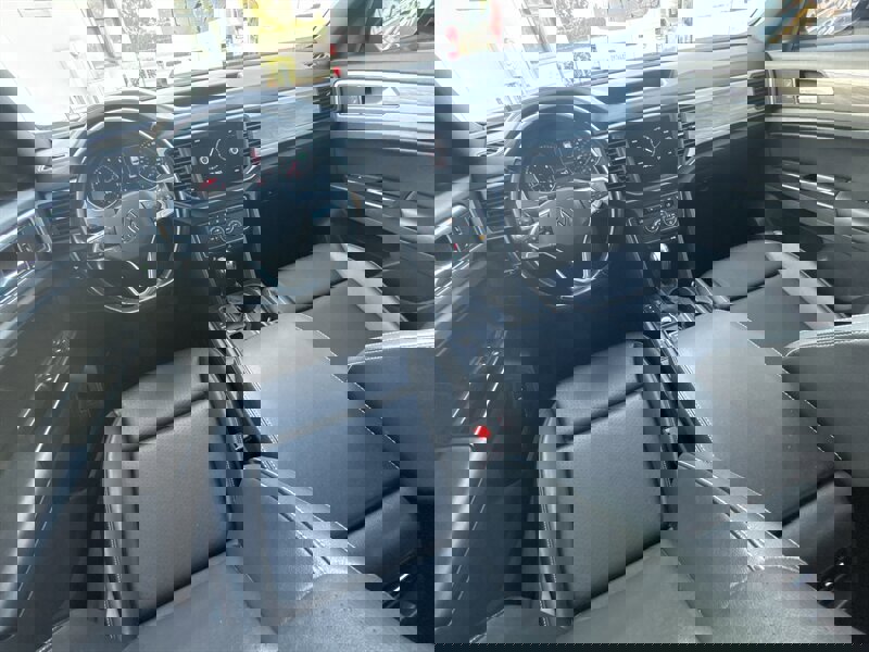 Used 2020 Volkswagen Atlas Cross Sport SE w/ Panoramic Sunroof Package image 26