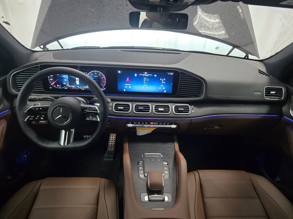 New 2026 Mercedes-Benz GLS 450 4MATIC image 17