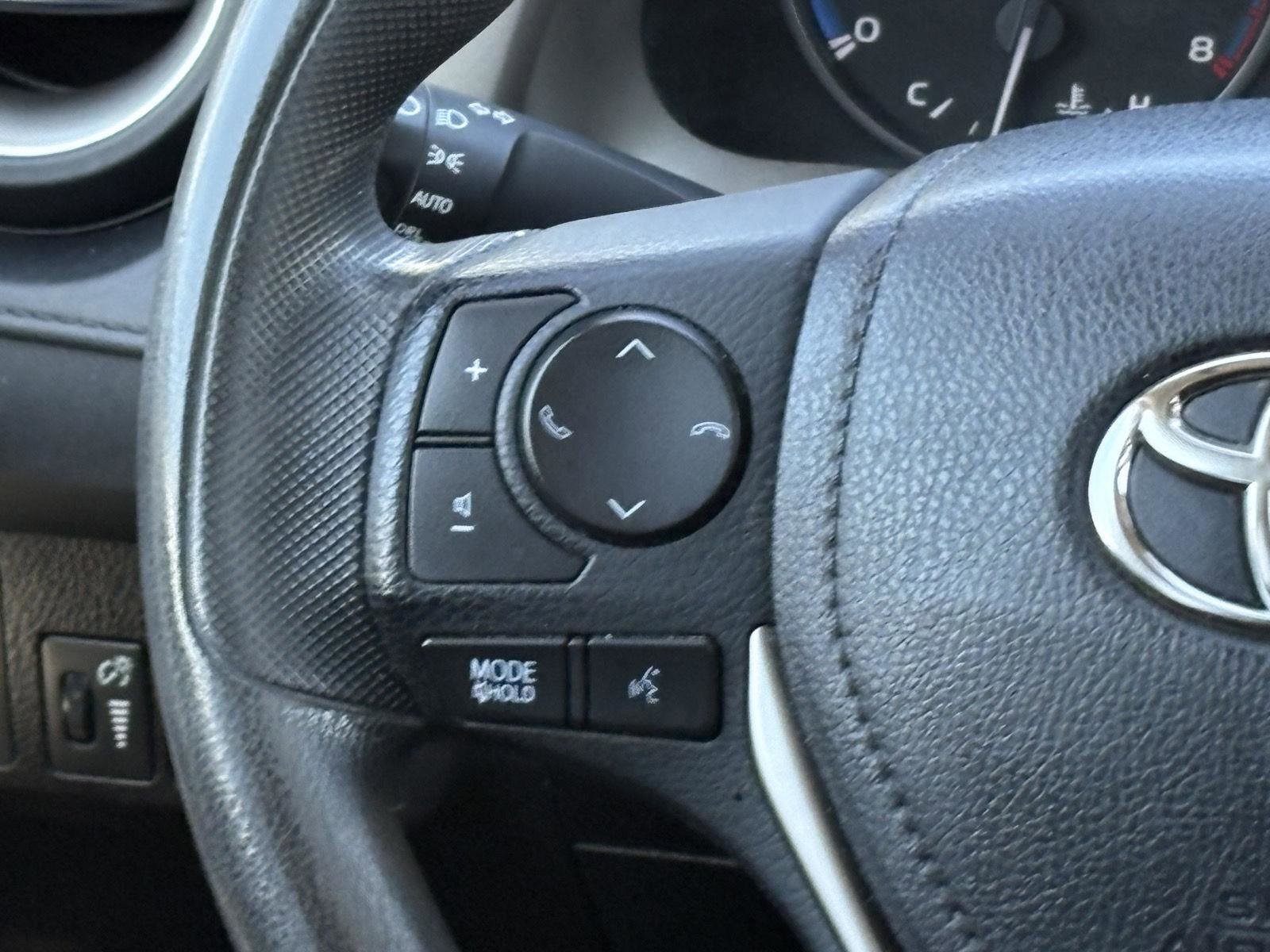Used 2018 Toyota RAV4 LE w/ All Weather Liner Package FWD image 8