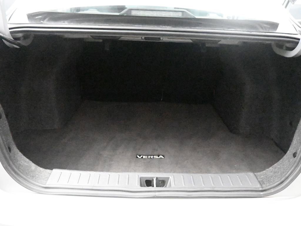 Used 2023 Nissan Versa SR w/ Trunk Package FWD image 23