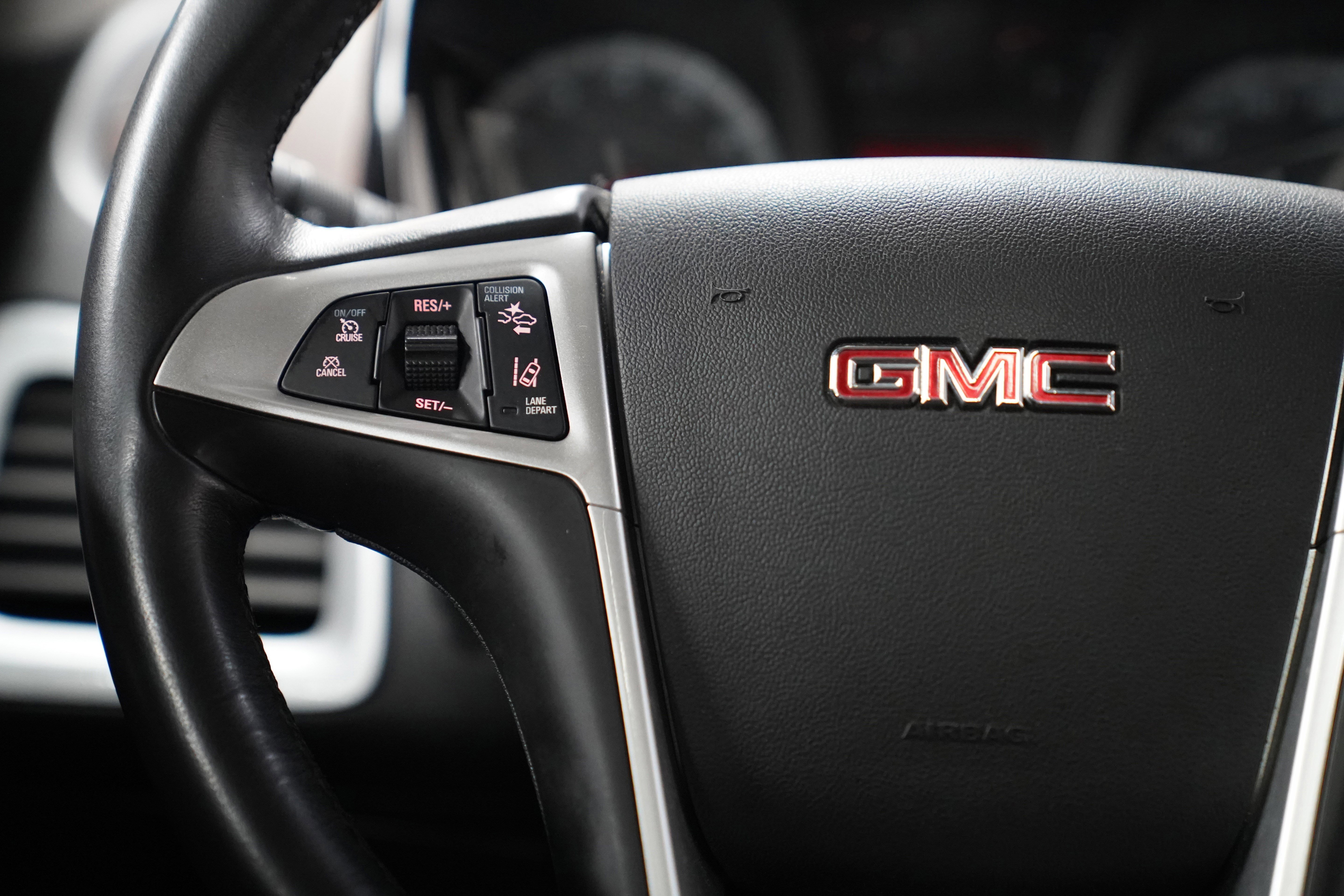 Used 2012 GMC Terrain SLT w/ Chrome and Technology Package AWD/4WD image 18