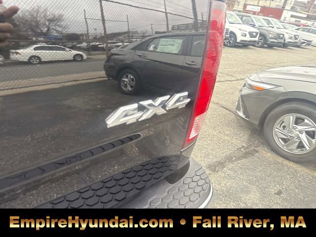 Used 2024 RAM 1500 Classic SLT image 6