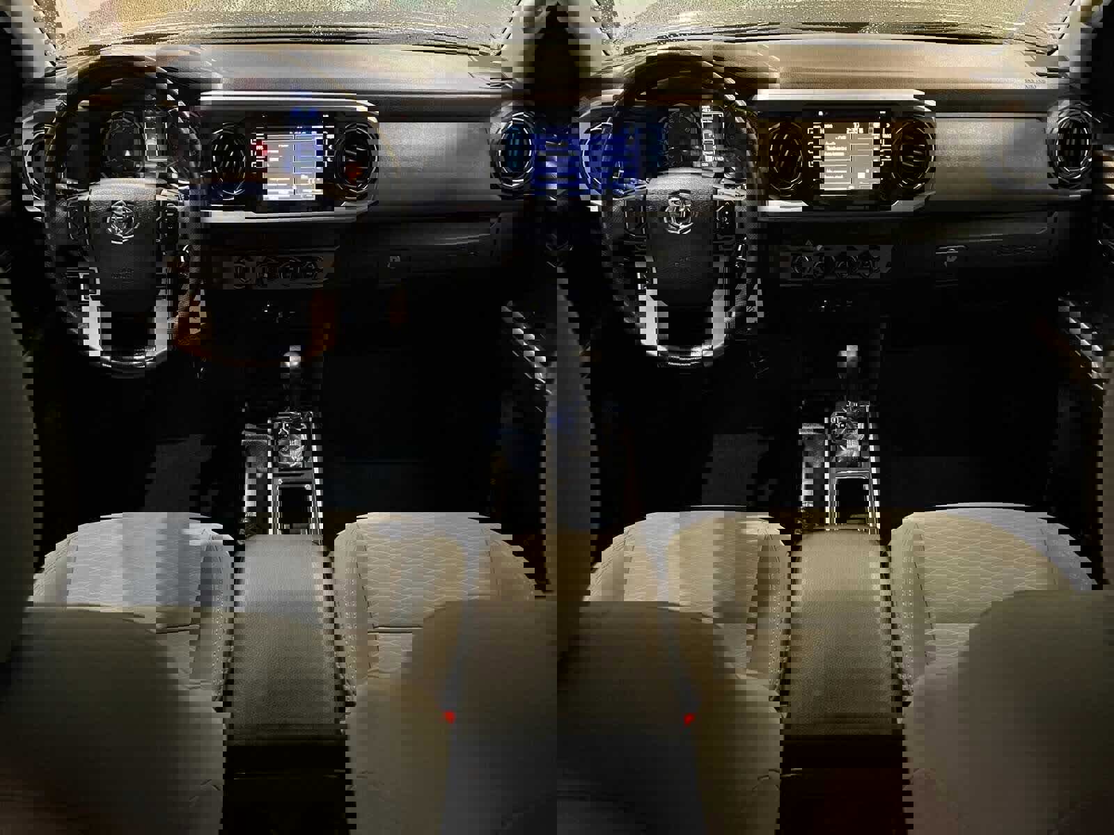 Used 2019 Toyota Tacoma SR5 image 10