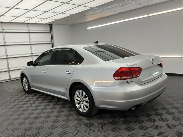 Used 2014 Volkswagen Passat Wolfsburg Edition image 19