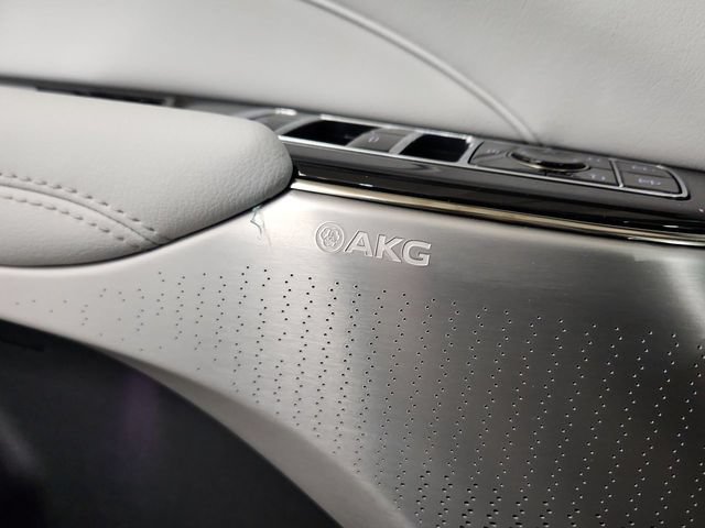New 2025 Cadillac Lyriq Sport AWD/4WD image 34