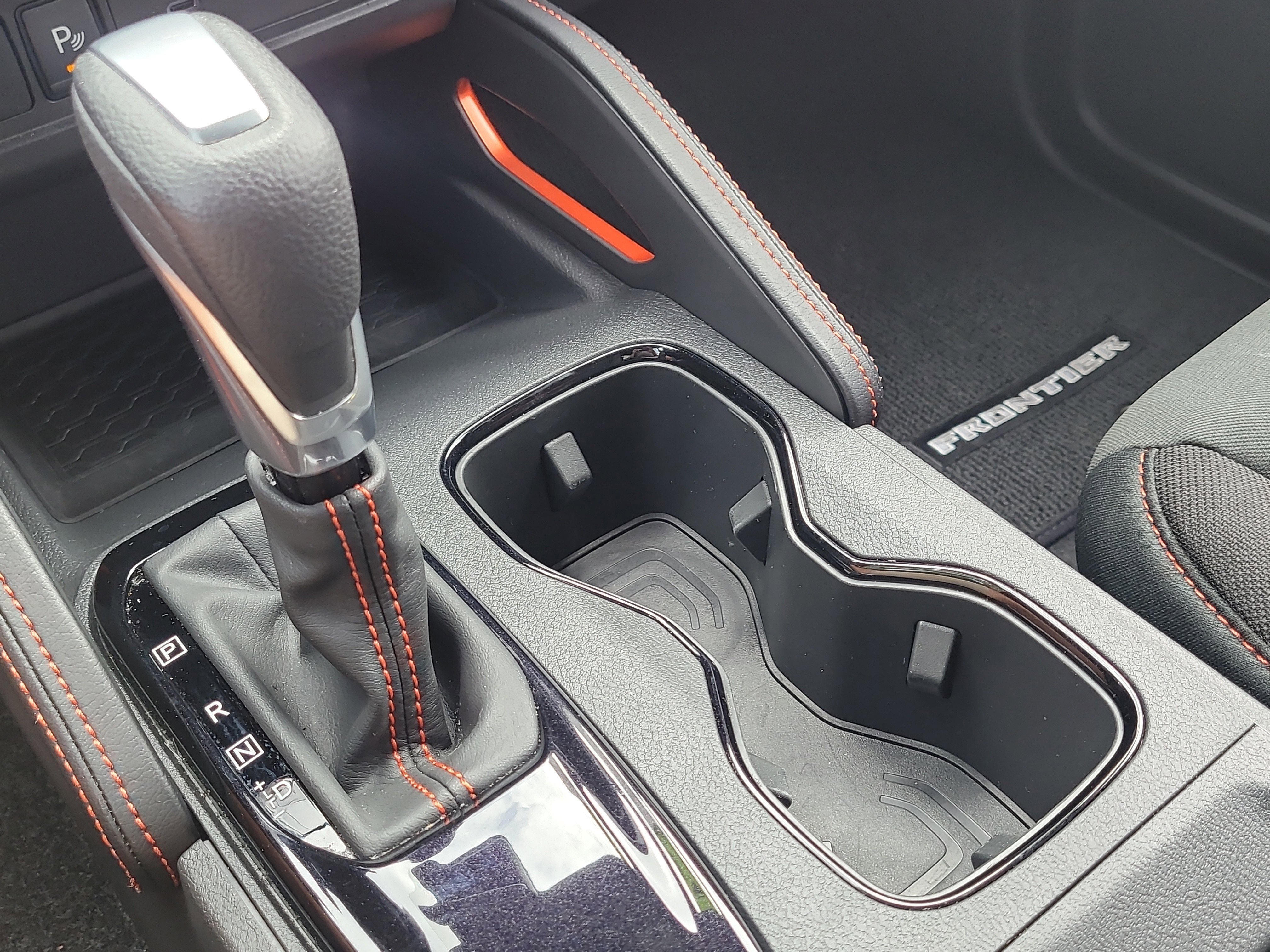 Used 2025 Nissan Frontier Pro-X w/ Tow Package image 29