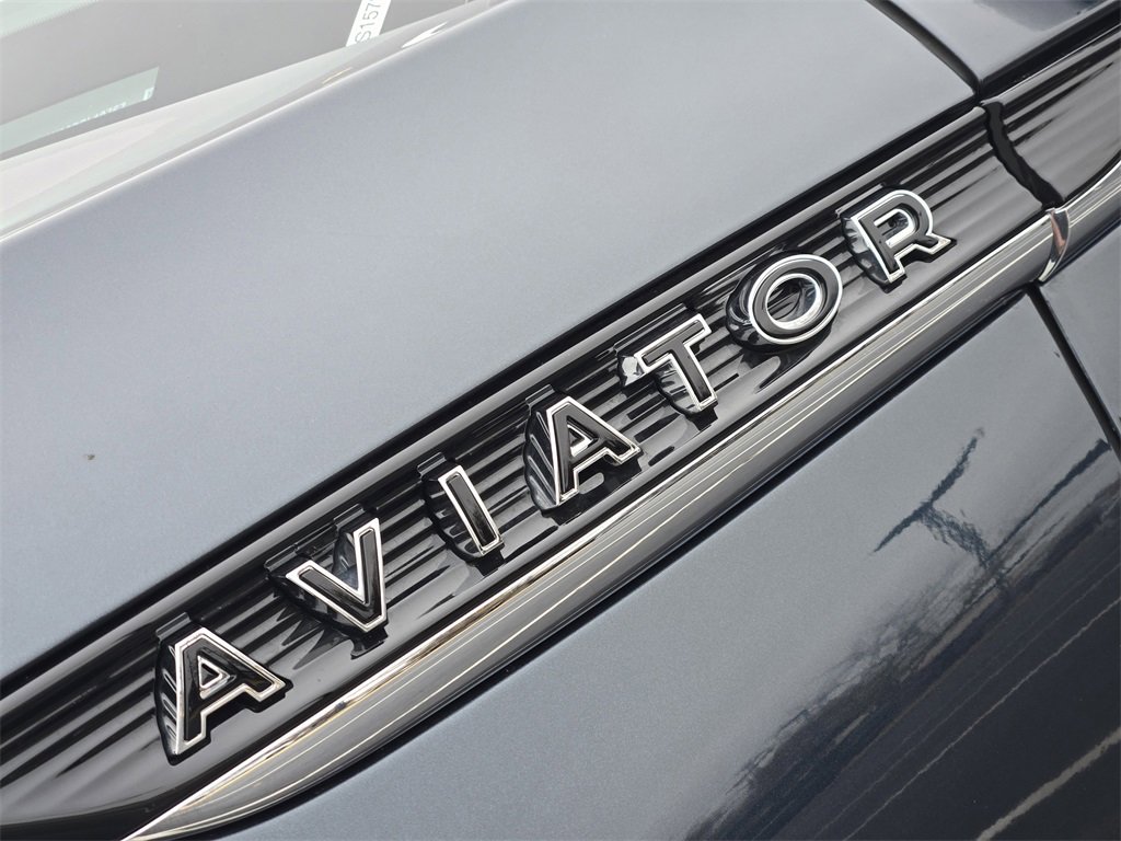 Used 2023 Lincoln Aviator Black Label w/ Class IV Trailer Tow Package image 11