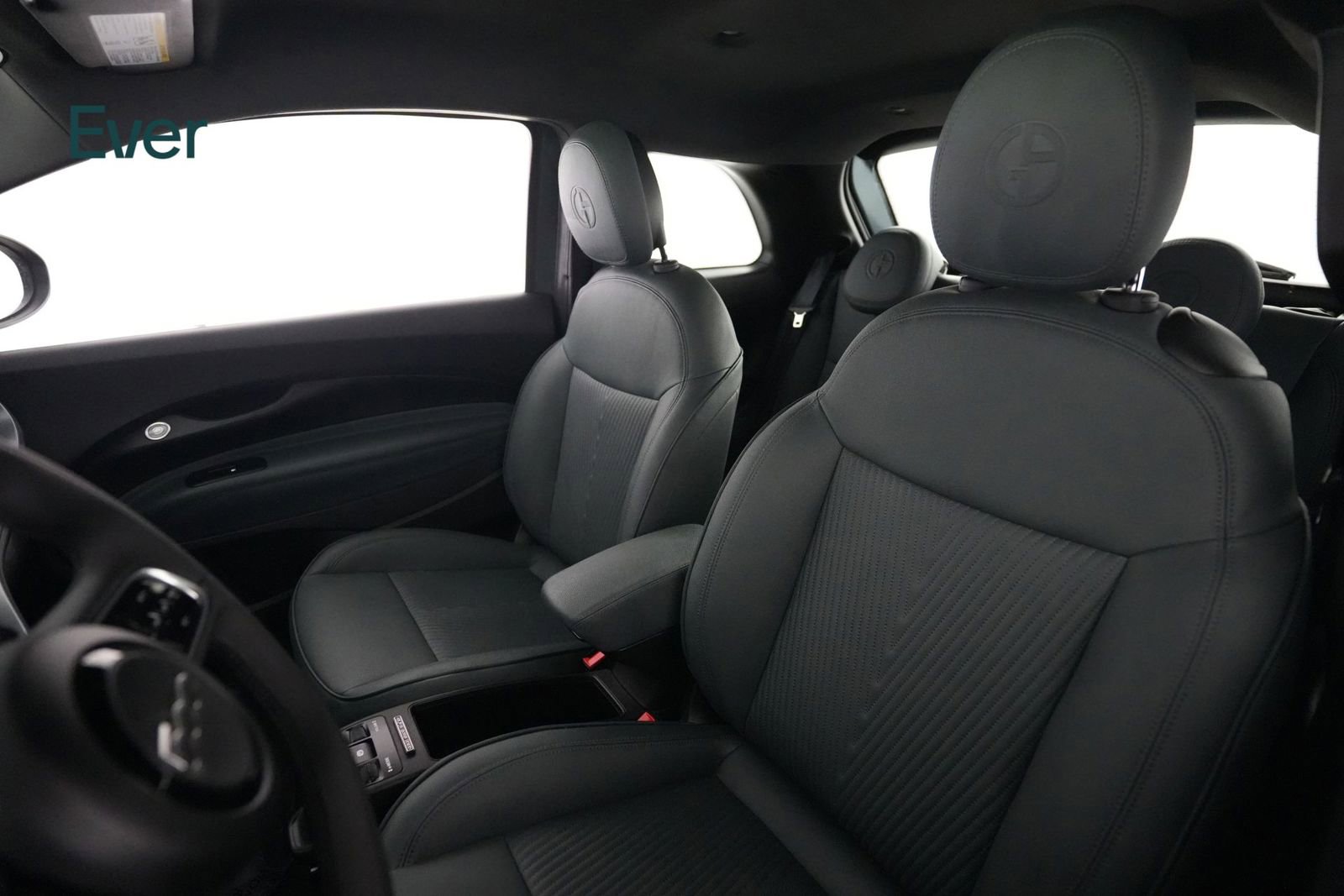 Used 2025 FIAT 500 e FWD image 4