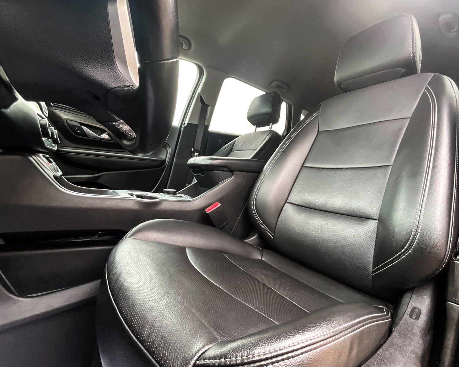 Certified 2022 GMC Terrain SLT image 10