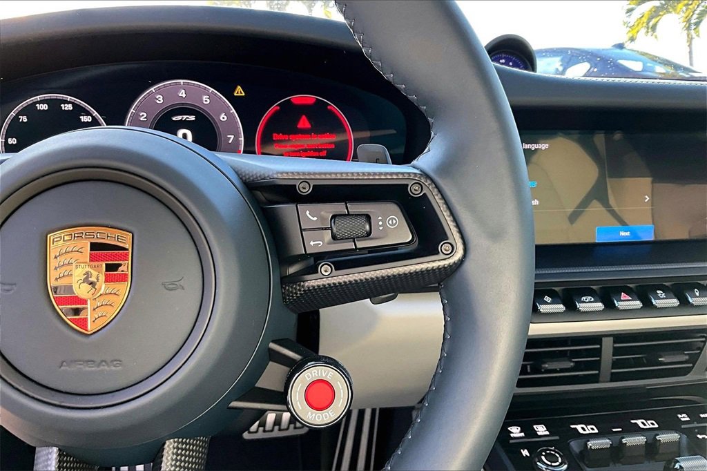Used 2025 Porsche 911 Carrera 4 GTS image 25