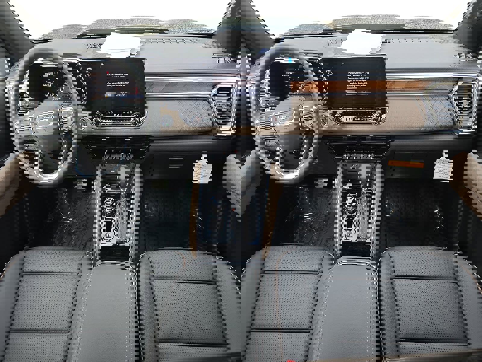 New 2026 GMC Canyon Denali image 9