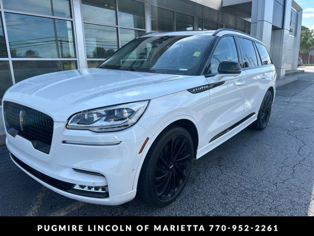 Used 2023 Lincoln Aviator Reserve w/ Equipment Group 201A RWD image 2