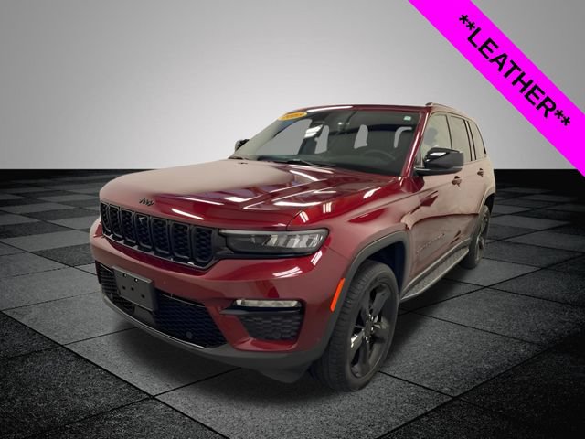 Used 2025 Jeep Grand Cherokee Limited w/ Luxury Tech Group II AWD/4WD image 3