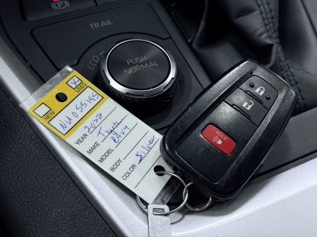 Used 2022 Toyota RAV4 XLE w/ XLE Grade Weather Package AWD/4WD image 40