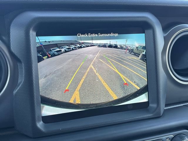 Used 2022 Jeep Wrangler Sport AWD/4WD image 28